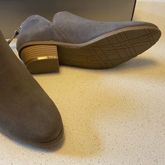 Kenneth Cole Reaction Womens Side Way Ankle Bootie - Picture 6 of 8